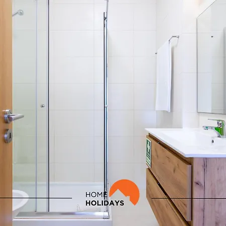 #191 Smile By Holidays