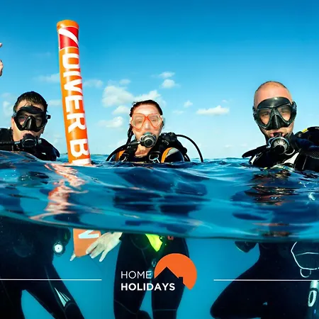 #191 Smile By Holidays *